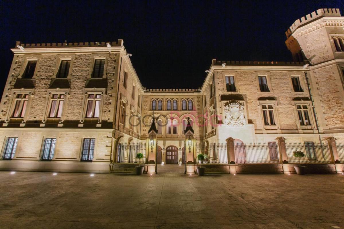 Apartamento Turistico Gala Dicastillo Екстериор снимка