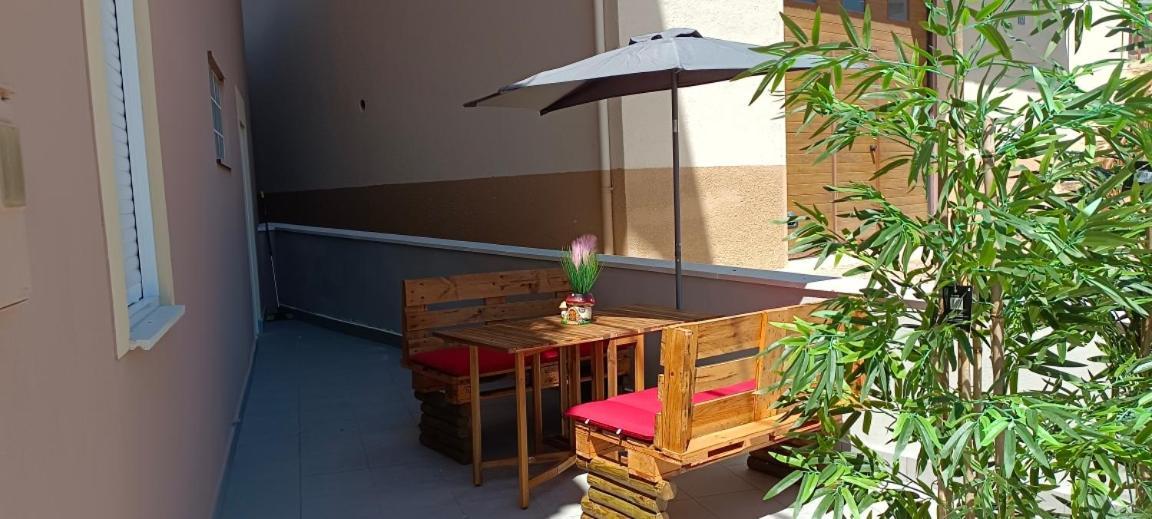 Apartamento Turistico Gala Dicastillo Екстериор снимка
